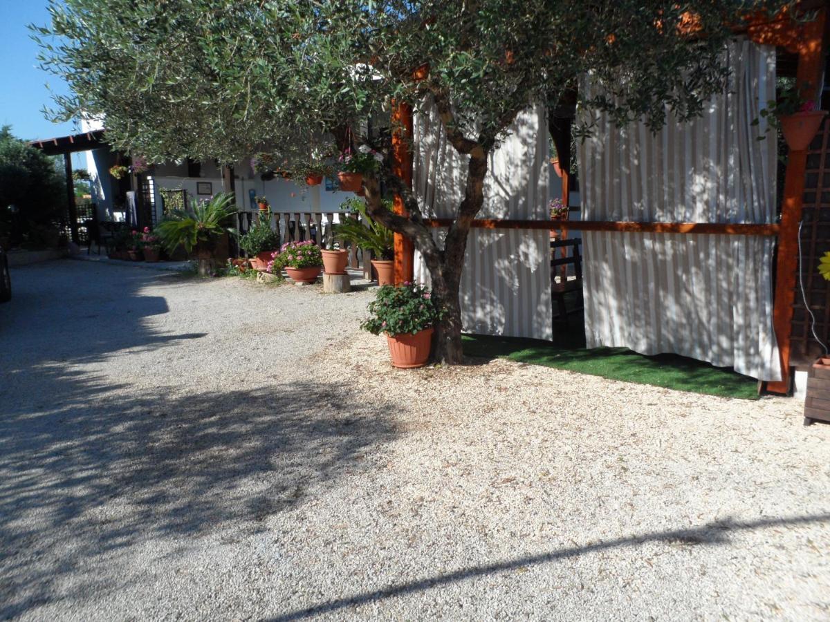 B&B Il Palombaro Uggiano La Chiesa Εξωτερικό φωτογραφία